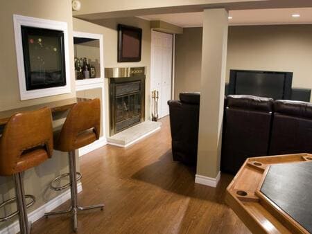 How to design the ultimate basement entertainment room